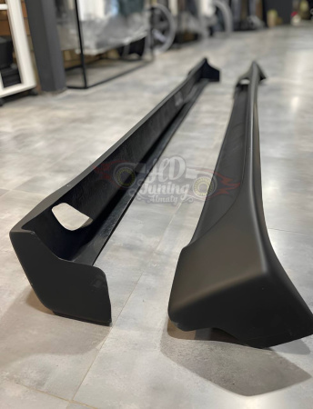 Side skirts ChargeSpeed