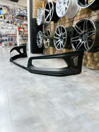 Front lip STI Facelift