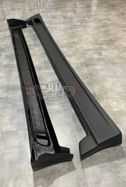 Side skirts ChargeSpeed 