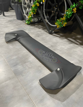Top spoiler STI wagon