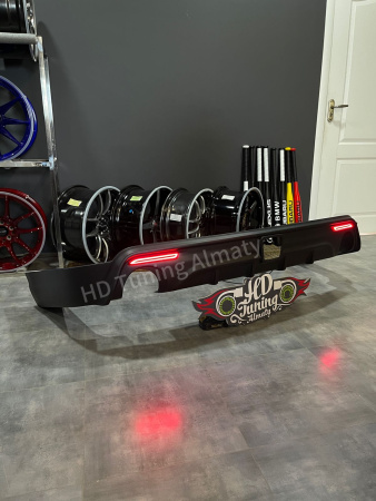 Rear lip Tommy Kaira  