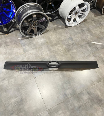 Mid spoiler STI 