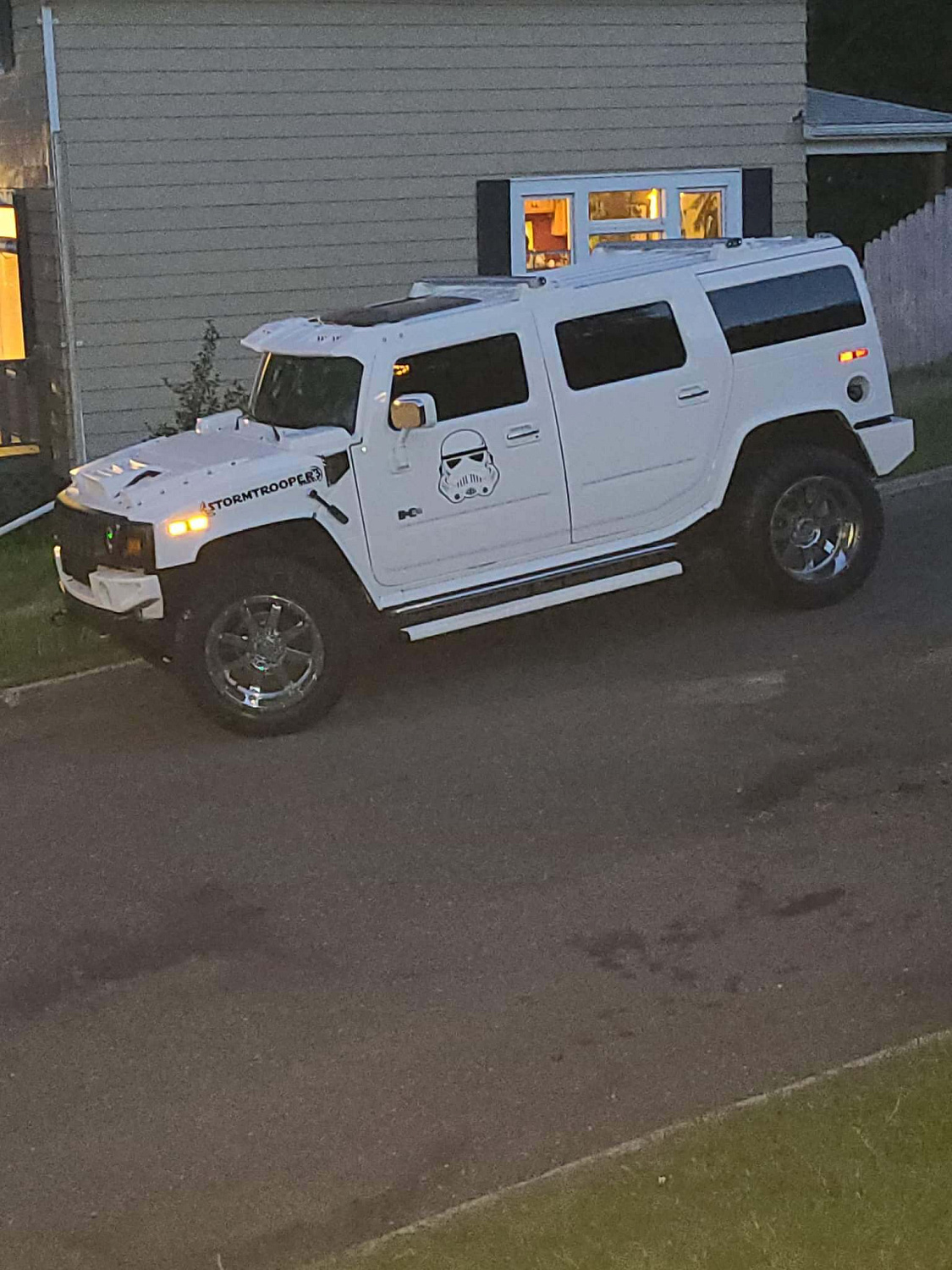 Visor on the roof  with LIGHTS (primed)