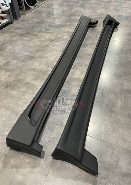 Side skirts ChargeSpeed 