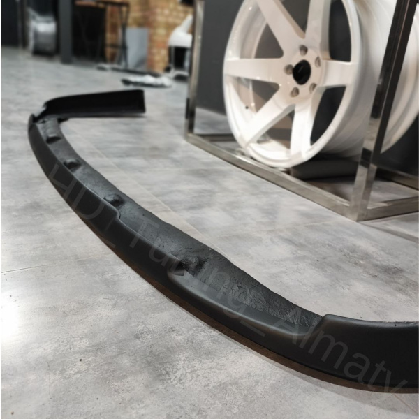 Front lip STI Facelift