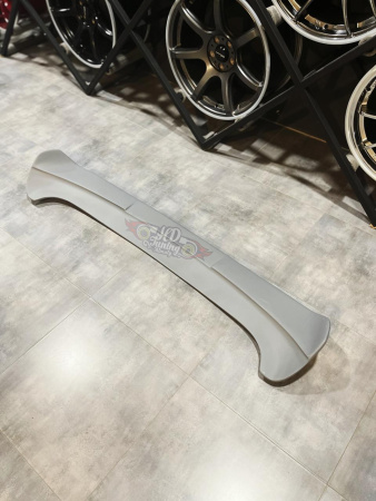 Top spoiler HDTuning  