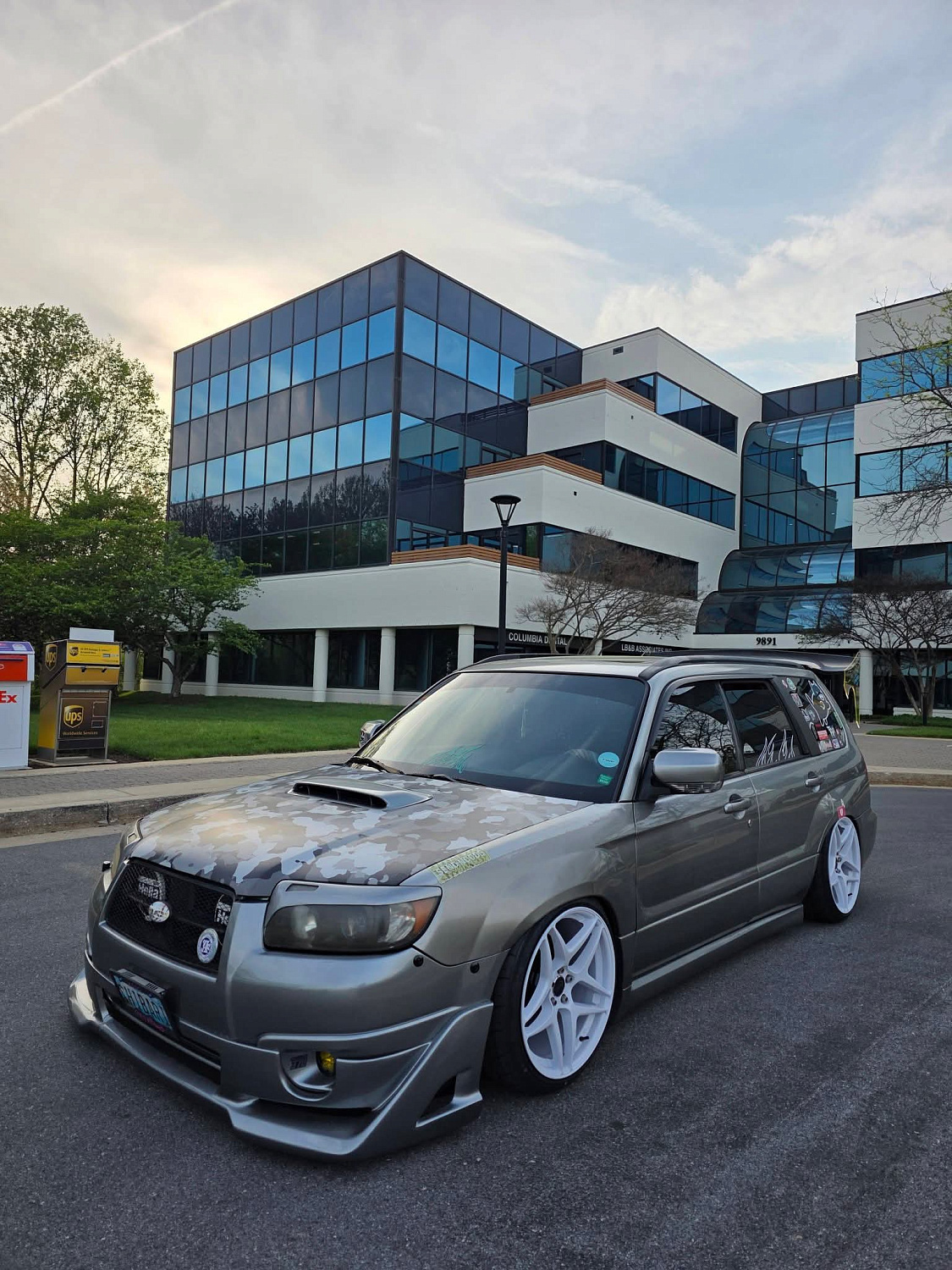 LIP fornt SYMS facelift