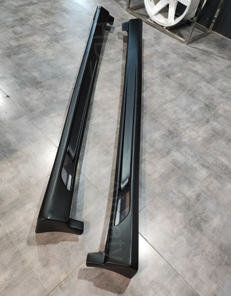 Side skirts Cwest  