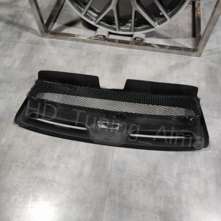 Grille PreFacelift CrossSport