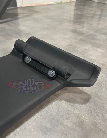 Spoiler on the roof RFRB 
