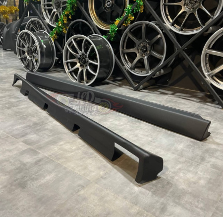 Side skirts STI  