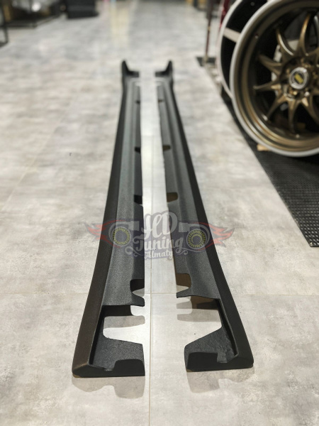 Side skirts DeltaSpeed (Splitter) BL/BP