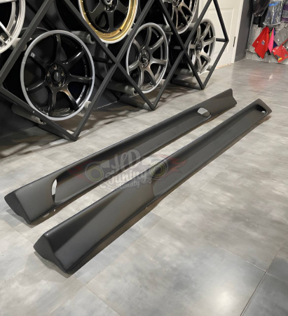 Side skirts ChargeSpeed