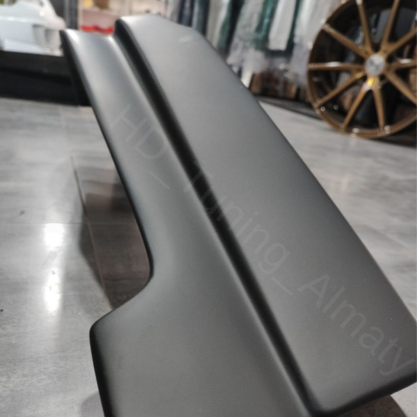 Rear lip prefacelift