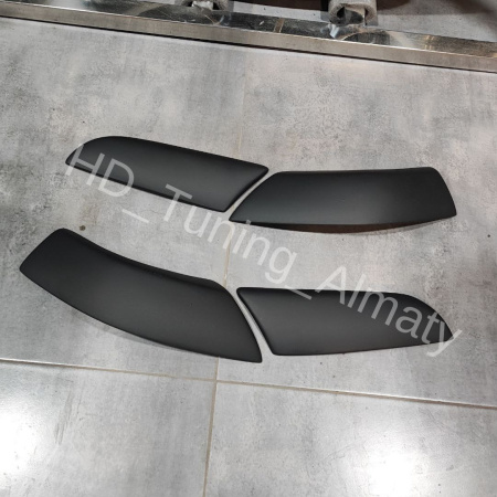 Eyelids rear facelift