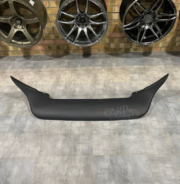 Top spoiler HD_Tuning 