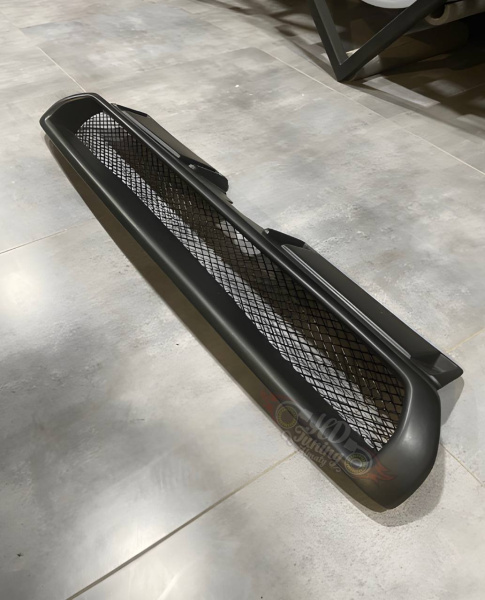 Radiator grille STI style  