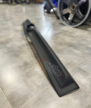 Mid spoiler STI 