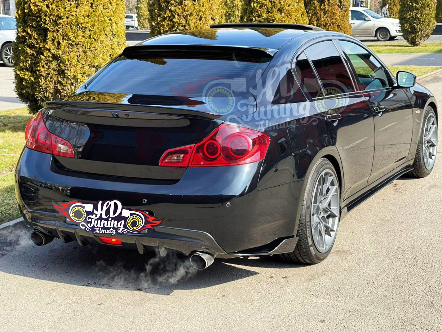 Спойлер на стекло G35/G37